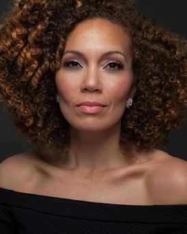 Cassondra James Headshot