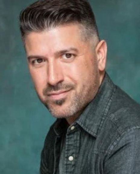 Richard J. Hinds Headshot