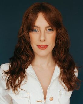 Julia McLellan Headshot