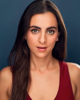Aline Salloum Headshot