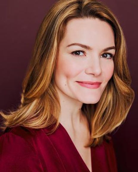 Caitlin Diana Doyle Headshot