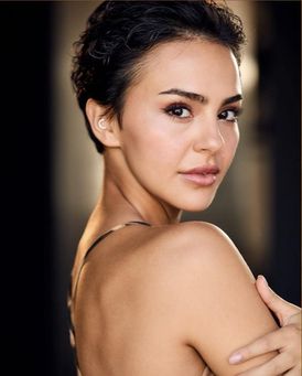 Melina Farahani Headshot