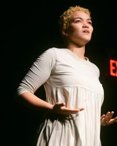 Mahayla Laurence Headshot