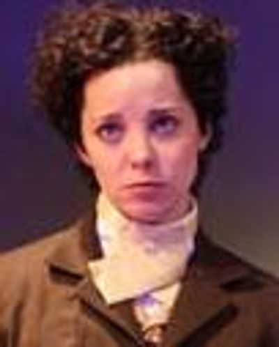 Laura Heisler Headshot