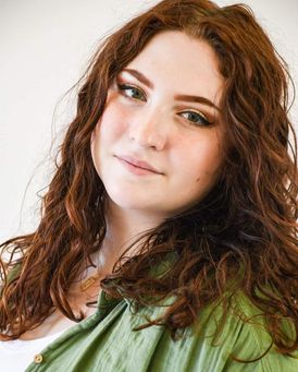 Gretchen Shope Headshot