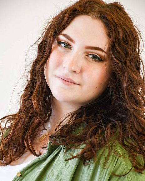 Gretchen Shope Headshot