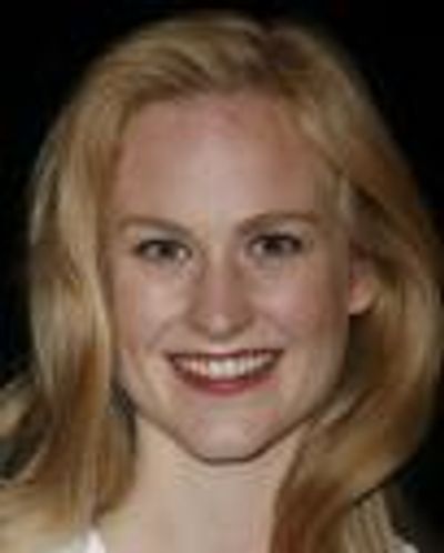 Heidi Armbruster Headshot