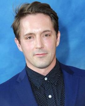 Beck Bennett Headshot