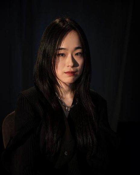 Yichen Zhou Headshot