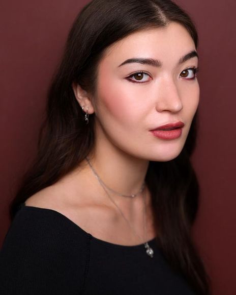 Riley Suzuki Headshot