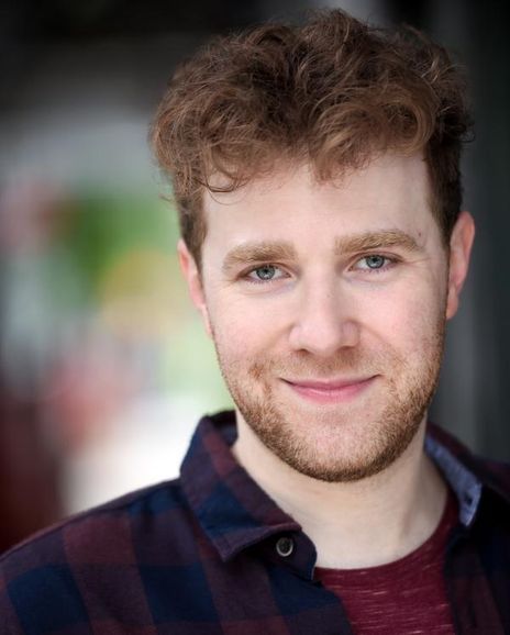 Taylor Isaac Gray Headshot