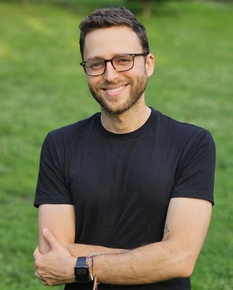 Benjamin Velez Headshot