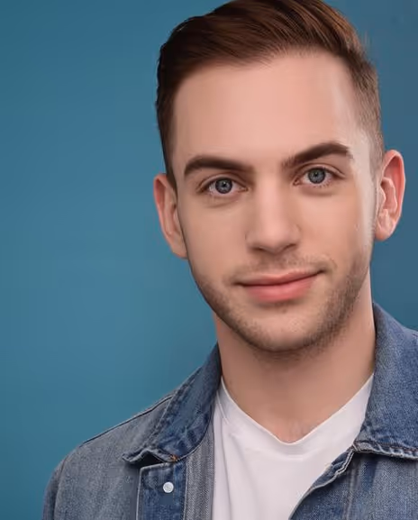 Austin Colburn Headshot