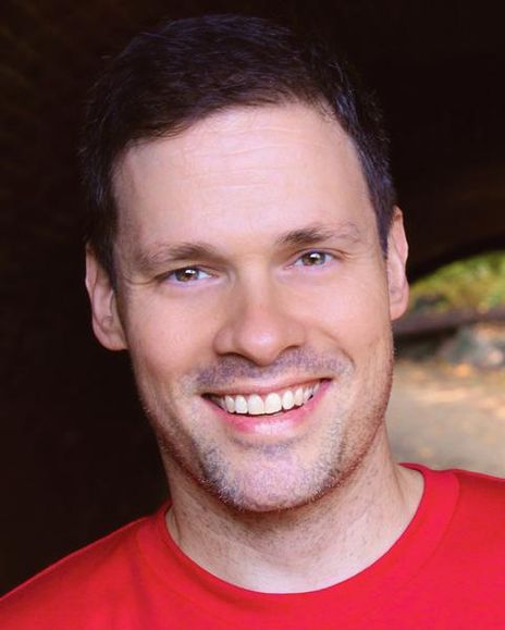 Francis Kelly Headshot