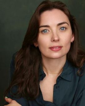 Hollie Hales Headshot