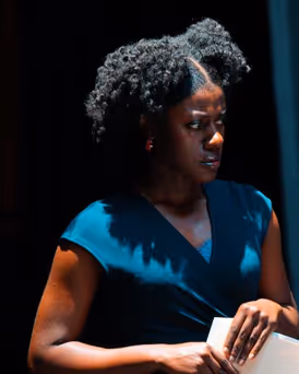 Eliana Rowe Headshot