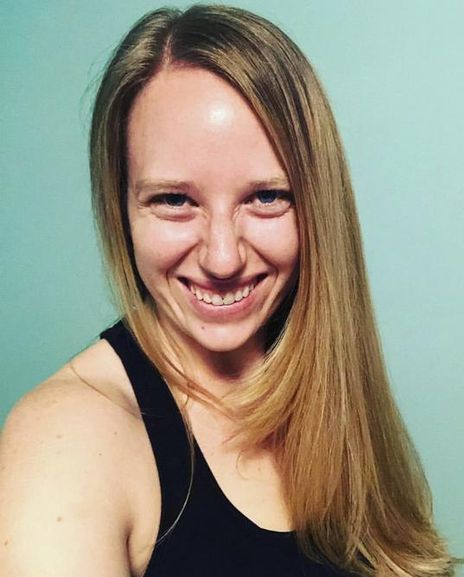 Janine Loesch Headshot