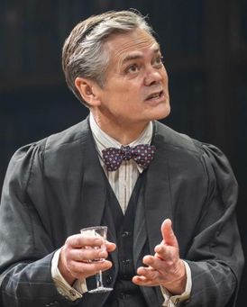 Timothy Watson Headshot