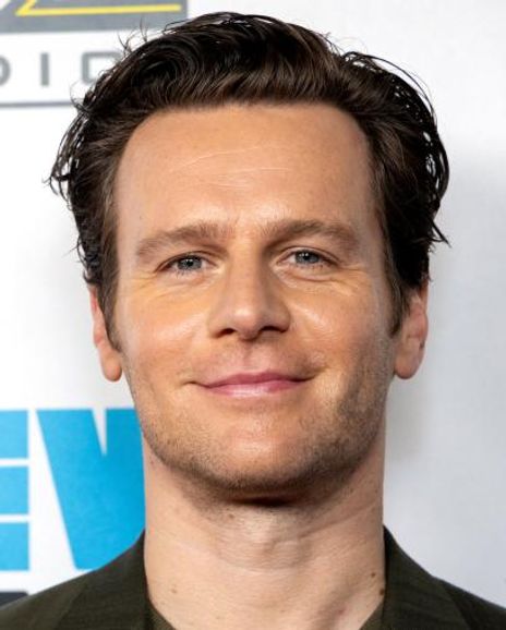 Jonathan Groff Headshot