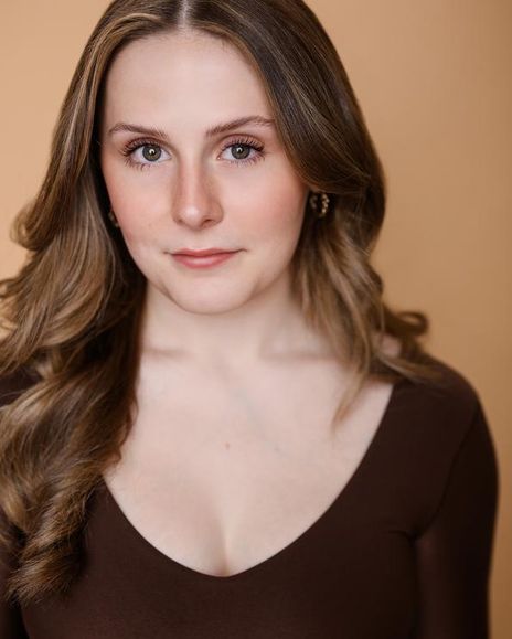 Maureen Henshaw Headshot