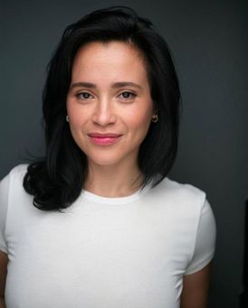 Carmen Zilles Headshot