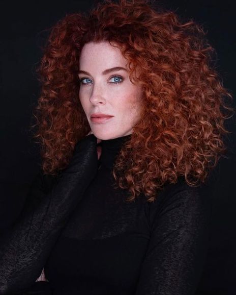 Bridget Regan Headshot