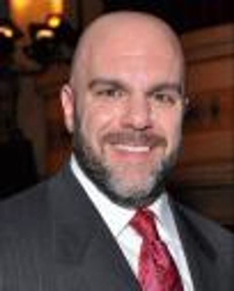 Stephen Cabral Headshot