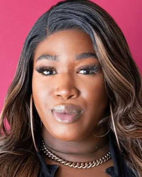 B. Noel Thomas Headshot