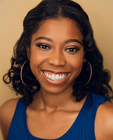 Tiffany Francès Headshot