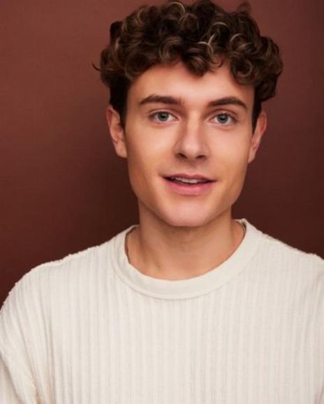 Gavin Leahy Headshot