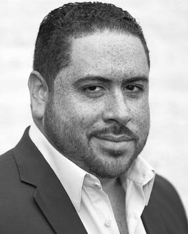 Victor Cruz Headshot