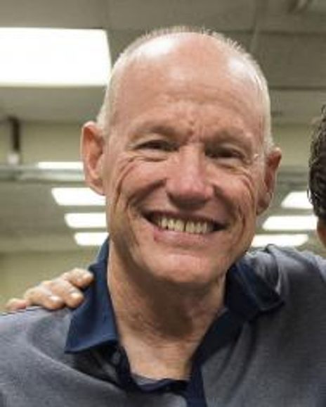 Stephen Lee Anderson Headshot