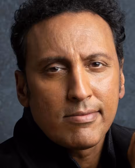 Aasif Mandvi Headshot
