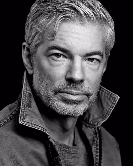 Thomas Michael Hammond Headshot