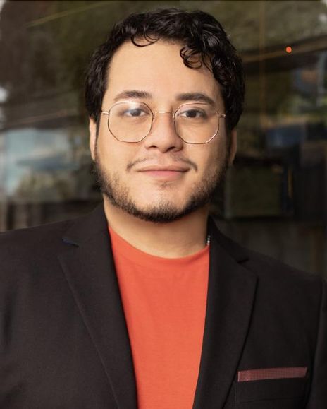 Ivan Daniel Luna Headshot