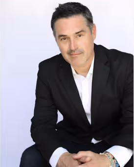 Thomas Schultheis Headshot