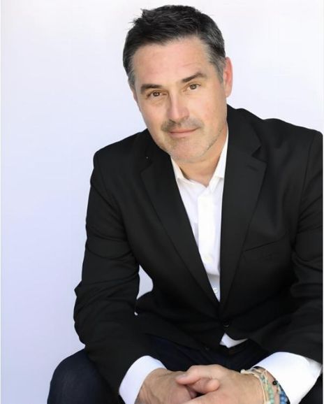 Thomas Schultheis Headshot