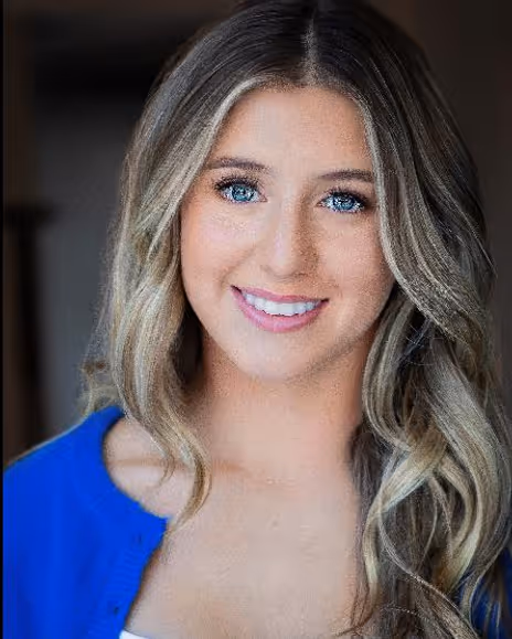 Julia Gordon Headshot