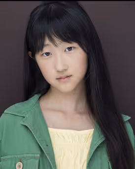 Olivia J. Lu Headshot