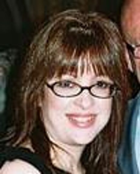 Tari Stratton Headshot