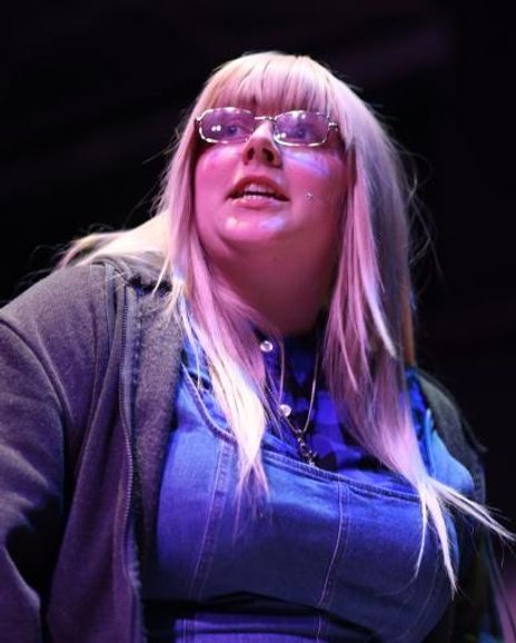 Elsie Davis Headshot