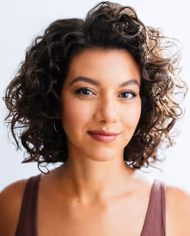 Lea Sevola Headshot