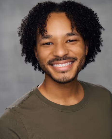Damian Barray Headshot