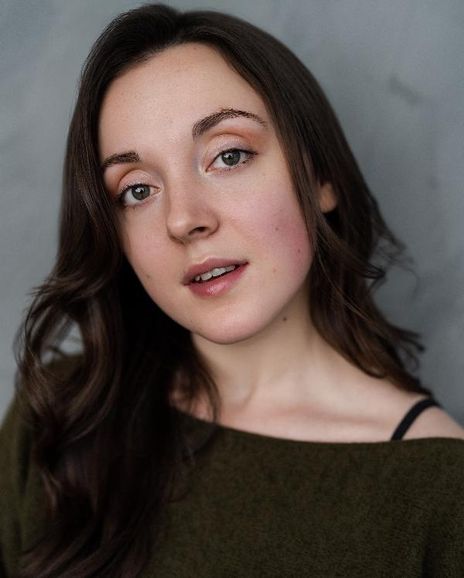 Sabrina Carlier Headshot