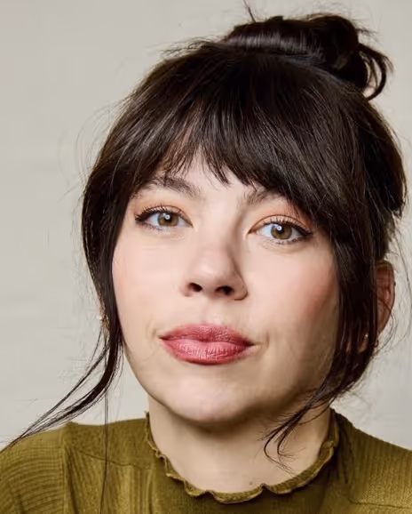 Laura Carswell Headshot