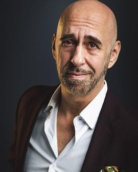 Andreas Pliatsikas Headshot