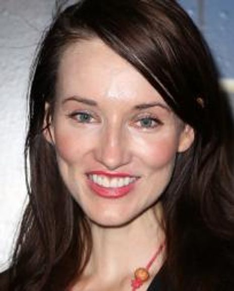 Elizabeth Davis Headshot