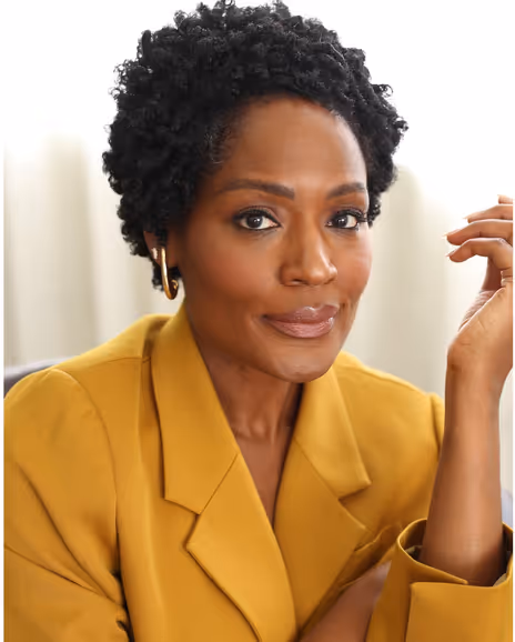 Victoire Charles Headshot