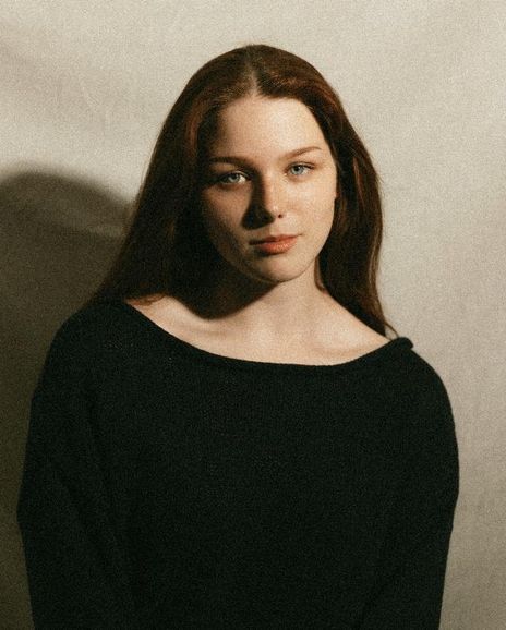 Rue Brown Headshot