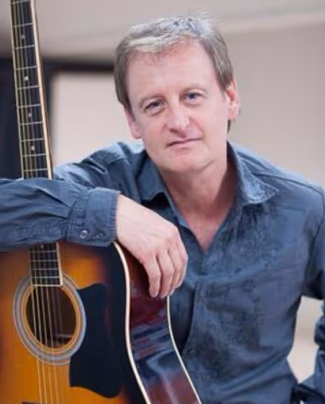 Stuart Brayson Headshot